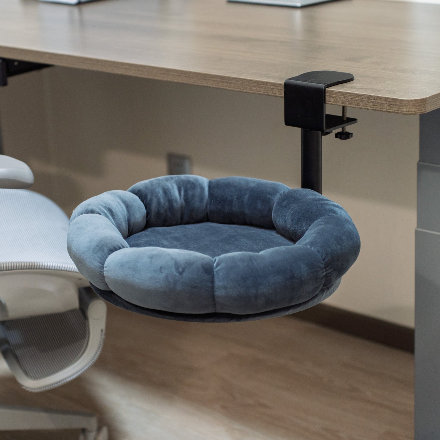 DeskPurrch™ Cat Bed